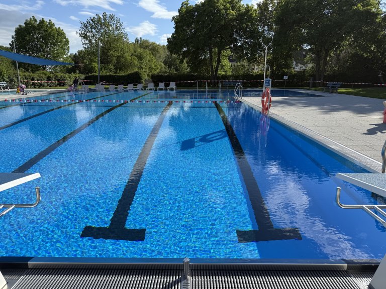 Schwimmbad neu Schwimmbad neu